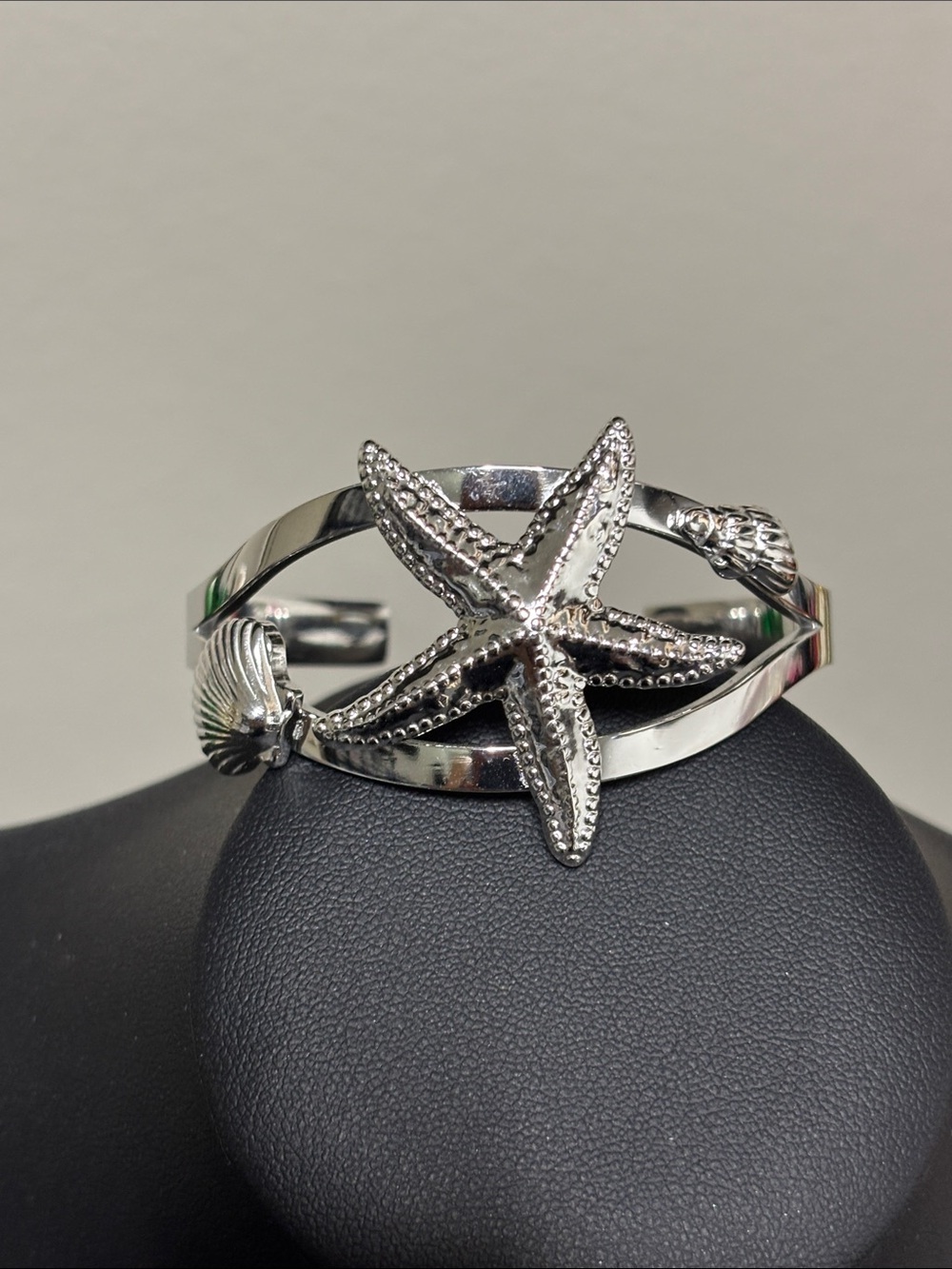 Coastal Silver Starfish Cuff Bracelet - Women's Beach Jewelry Nautical